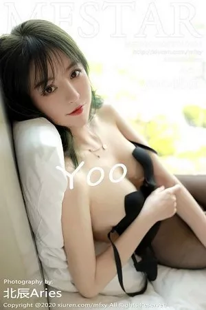 [MFStar模范学院]Vol.323_嫩模yoo优优黑色内衣主题无内开档黑丝裤袜喷血诱惑写真44P