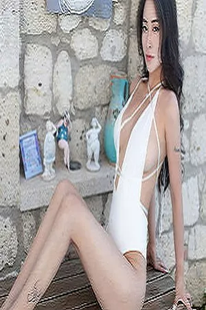 [MiStar魅妍社]Vol.241_女神穆菲菲土耳其旅拍白色高叉连体衣秀完美身材诱人写真40P