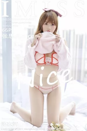 [IMISS爱蜜社]Vol.677_模特张思允脱性感粉色上衣露红边内衣原色丝袜迷人诱惑写真66P
