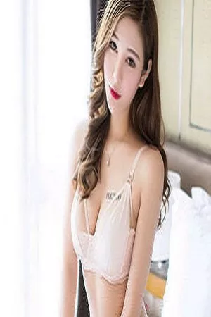 [IMISS爱蜜社]Vol.301_气质嫩模Cccil私房丝袜系列性感肉色内衣秀完美身材写真36P