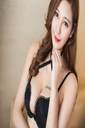 [IMISS爱蜜社]Vol.282_嫩模Cccil私房黑色蕾丝内衣秀完美曲线傲人美乳诱惑写真45P