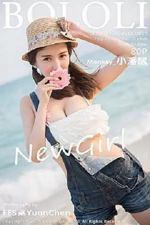 [BoLoli波萝社]Vol.015_嫩模小潘鼠三亚旅拍吊带牛仔裙完美身材丰满写真80P