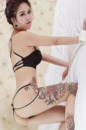 [YouWu尤物馆]Vol.008_纹身嫩模美贤子居家私房黑色内衣性感美胸写真53P