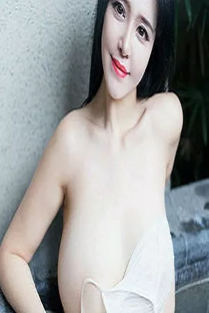 [YouMi尤蜜荟]Vol.189_女神刘钰儿浴池白色薄纱遮身+粉红高叉连体衣湿身秀豪乳诱惑写真42P