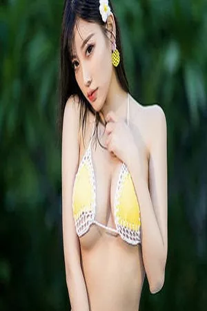 [XiaoYu画语界]Vol.194_女神杨晨晨sugar心愿旅拍华丽吊裙+性感比基尼完美诱惑写真70P