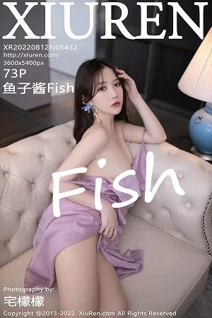 [XiuRen秀人网]No.5432_模特鱼子酱Fish私房紫色吊带裙配超薄黑丝半脱露豪乳诱惑写真73P