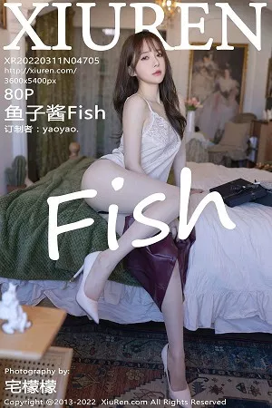 [XiuRen秀人网]No.4705_模特鱼子酱Fish三亚旅拍白色缕空吊带配红短裙原色丝袜诱惑写真80P