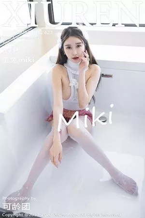 [XiuRen秀人网]No.2421_嫩模玉兔miki大理旅拍浴室性感露背毛衣真空秀傲人豪乳诱惑写真57P