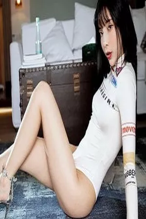 [XiuRen秀人网]No.2049_嫩模陈小喵性感白色高叉赛车服秀绝佳身材翘臀美腿诱惑写真64P