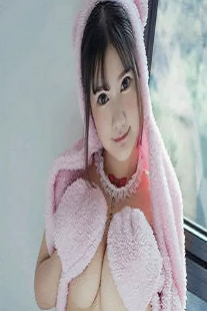 [XiuRen秀人网]No.1232_嫩模露露小喵粉色毛绒小猫头套真空露豪乳翘臀极致诱惑写真53P