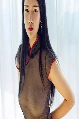[XiuRen秀人网]No.1008_学生妹凌希儿居家透视旗袍装+真空白衬衣爆乳诱惑写真43P
