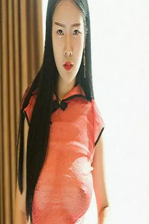 [XiuRen秀人网]No.837_嫩模凌希儿学生服三点式内衣+真空透明旗袍丰乳肥臀诱惑写真47P