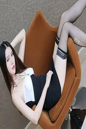 [XiuRen秀人网]No.809_高挑美女呆呆的瑞bb蓝色连身裙加紧身牛仔裤秀魔鬼曲线写真41P