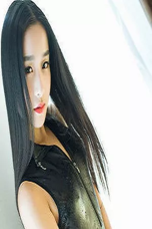 [XiuRen秀人网]No.688_新晋嫩模绮梦Cherish居家黑色漆皮比基尼湿身诱惑写真56P