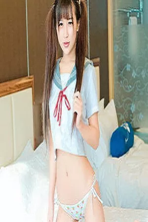 [XiuRen秀人网]No.672_嫩模熙熙熙熙恩居家学生装丝袜秀完美身材翘臀诱惑写真66P