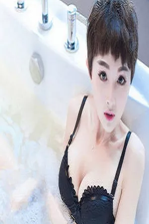 [XiuRen秀人网]No.657_嫩模baby_kiki浴缸里性感黑色内衣秀白嫩豪乳诱惑写真70P