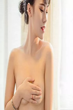 [XiuRen秀人网]No.635_嫩模Milk大萌私房内衣大脱秀豪乳美臀极致诱惑写真41P