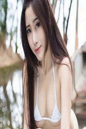 [XiuRen秀人网]No.623_嫩模兜豆靓Youlina云南旅拍户外性感比基尼大尺度秀豪乳写真59P