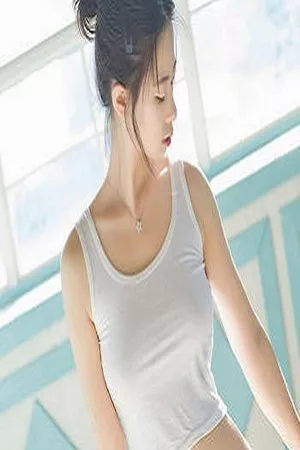 [XiuRen秀人网]No.616_嫩模草莓zz居家私房日系死库水童颜巨乳完美诱惑写真62P