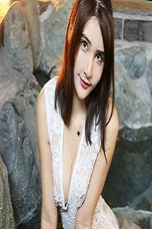 [MyGirl美媛馆]Vol.345_女神SOLO-尹菲日本旅拍浴池里白色薄纱连身裙湿身诱惑写真43P