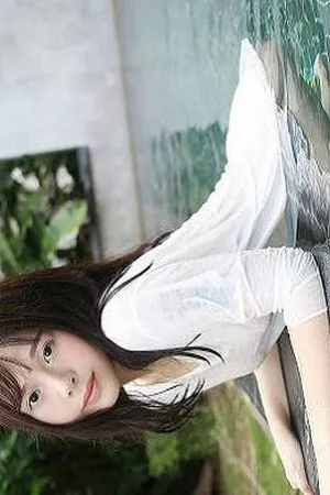 [MyGirl美媛馆]Vol.180_嫩模Evelyn艾莉白色T恤湿身真空透视秀美乳撩人写真60P