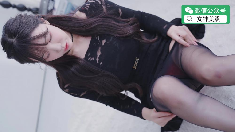 小姐姐教你学穿搭《黑色蕾丝短裙》