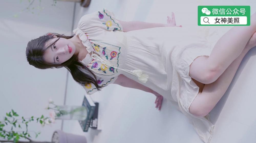 小姐姐穿搭《碎花短裙》