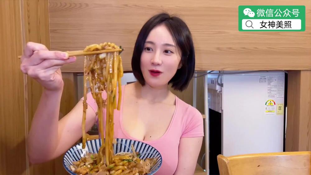 gawonaa又来炫美食了