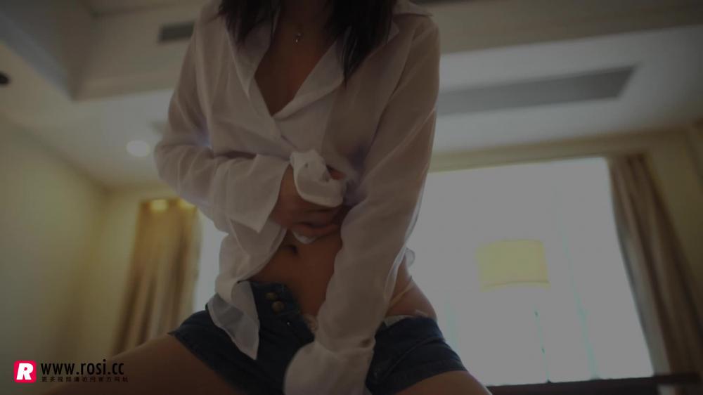 ROSI视频 001 性感丝袜美女模特写真视频