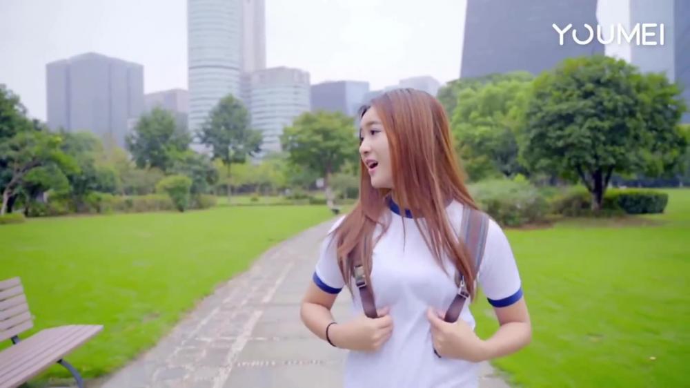 尤美视频 007 朵朵 学妹的开学季美女写真视频